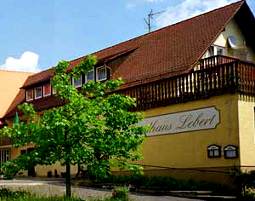 1-zauberhafte-unterkunft-landhaus-lebert-windelsbach