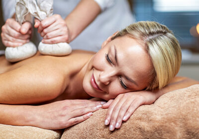 Kräuterstempel Massage Samerberg (80 Min.)