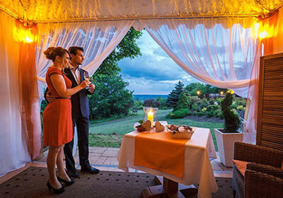Romantischer Kurzurlaub mit Dinner im Freien bei Kulmbach für 2